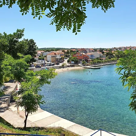 Apartment Devcic-40M Vom Meer, Haustierfreundlich Silo (Krk)